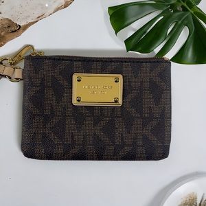 Michael Kors Jet Set Wristlet